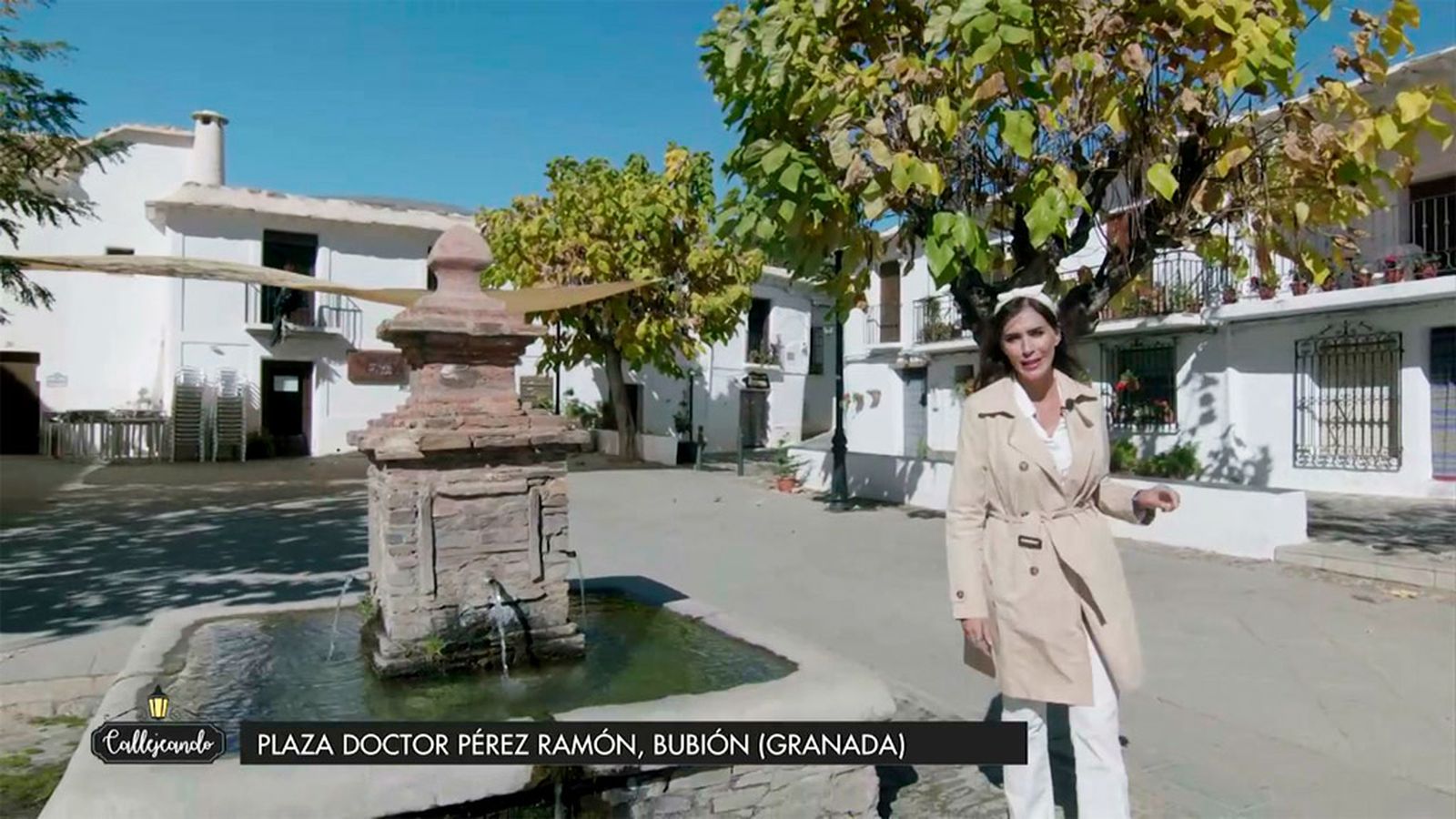 Las increíbles vistas desde una plaza dedicada a un cirujano nacido en Bubión