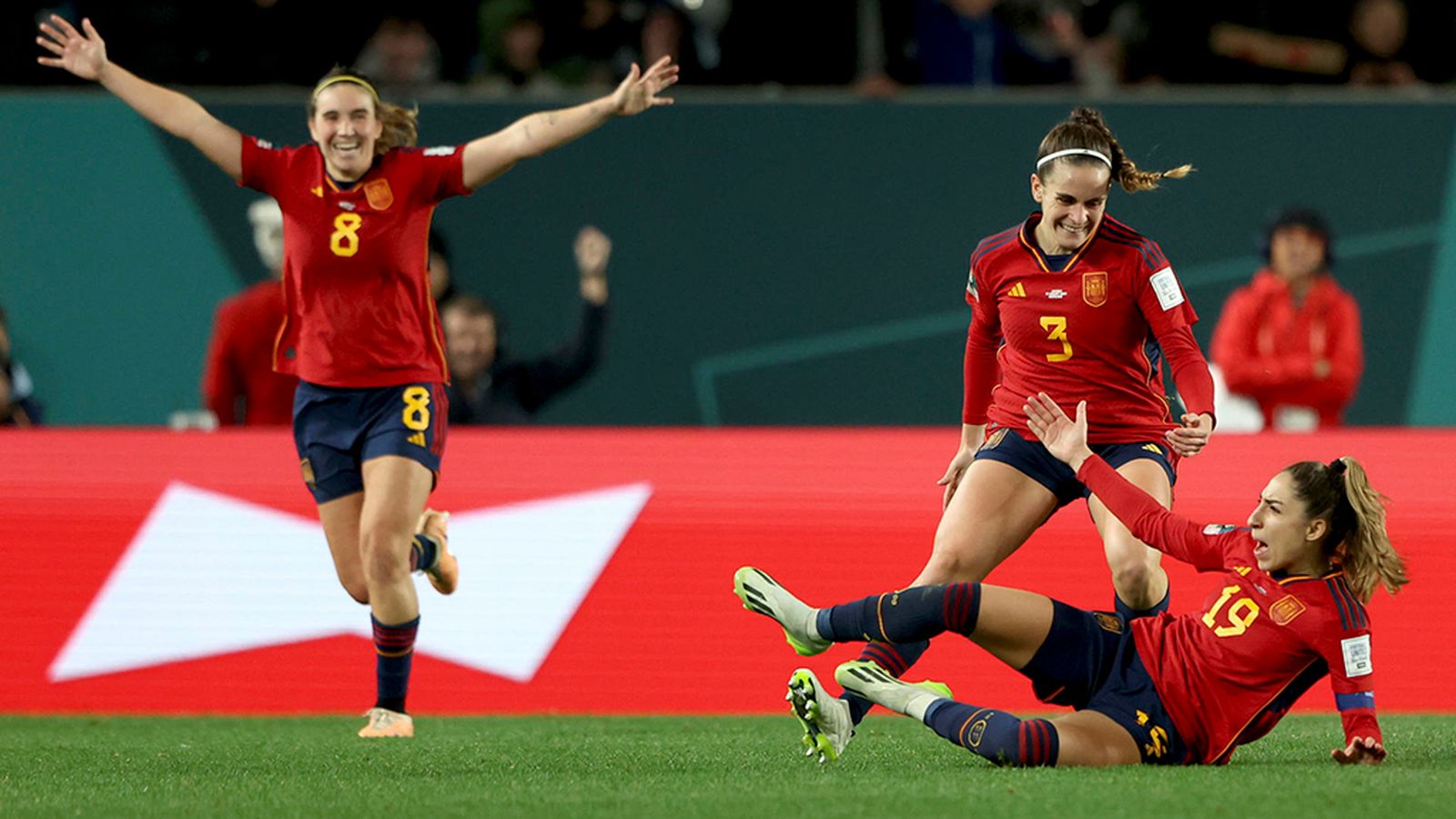 Olga Carmona celebra su gol ante Suecia