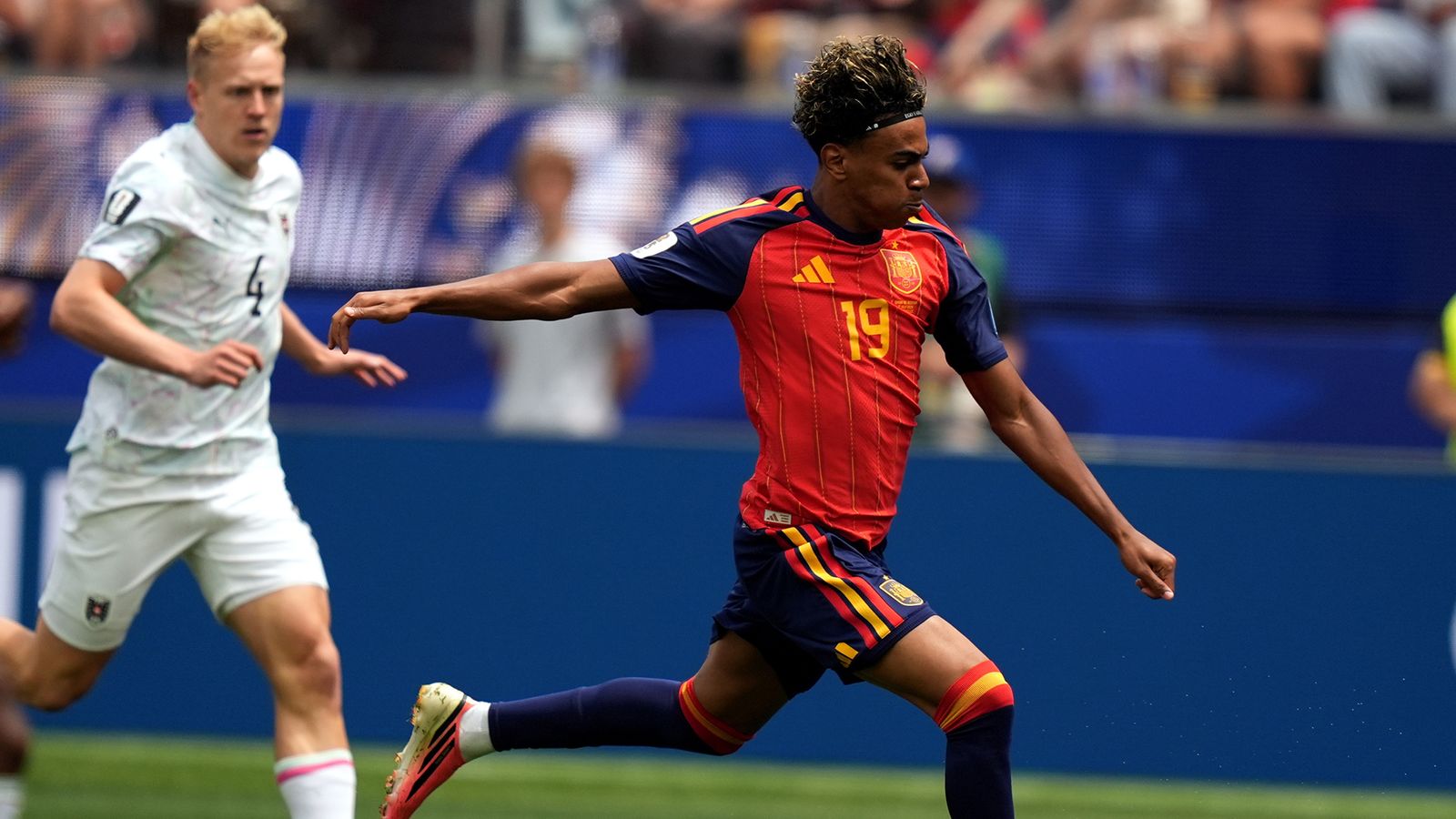 Lamine en el España Austria
