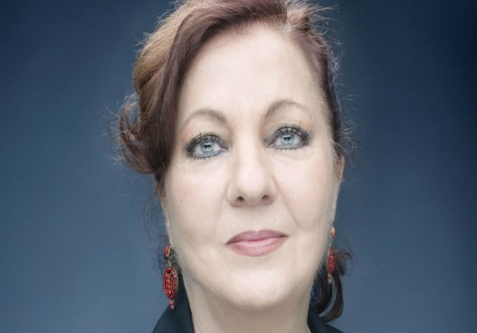 Carmen Linares 530