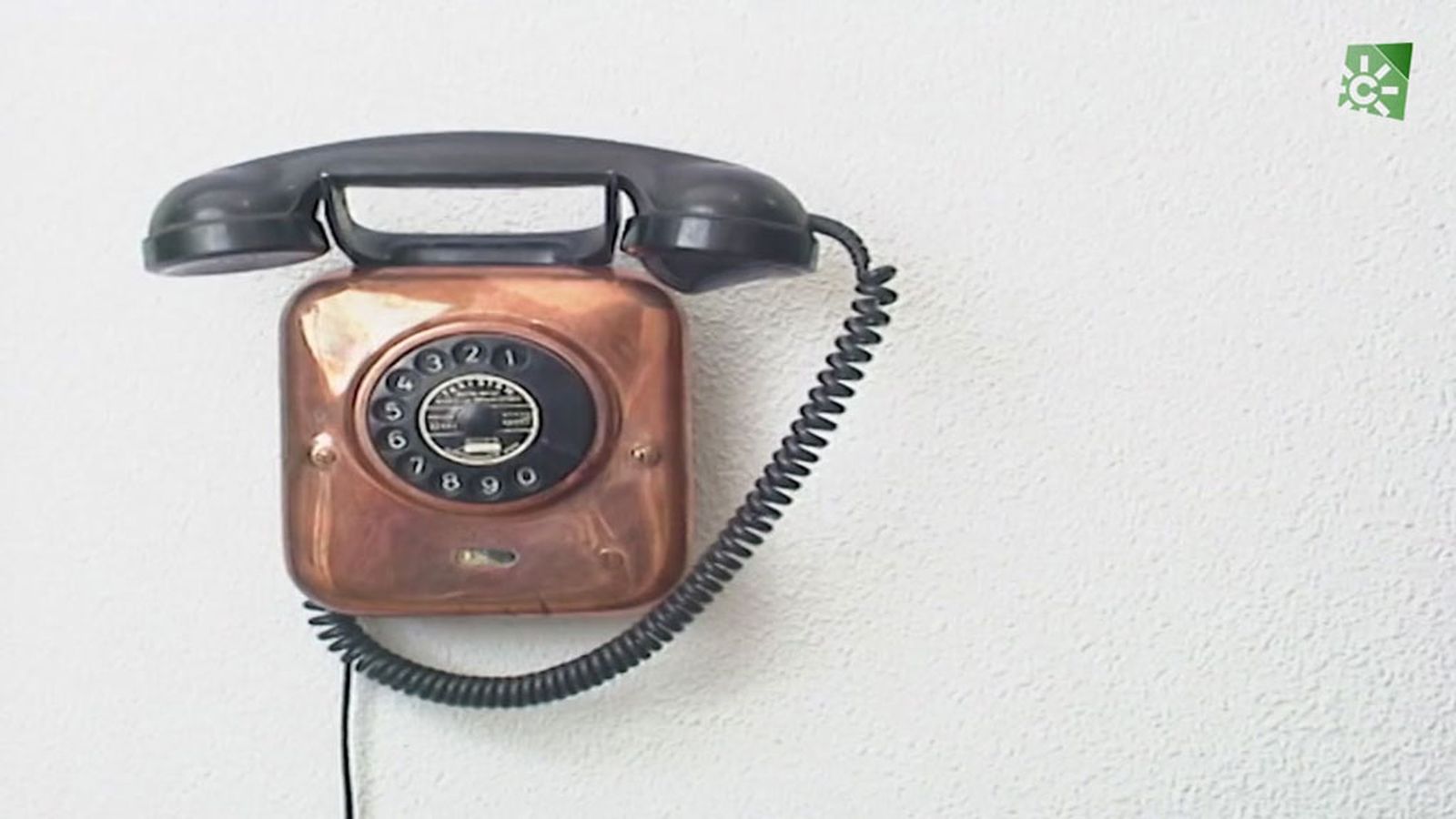 La evolución del teléfono en España contada por El Yuyu