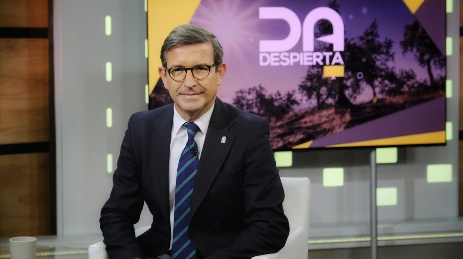 Jorge Paradela, Despierta, 16 octubre