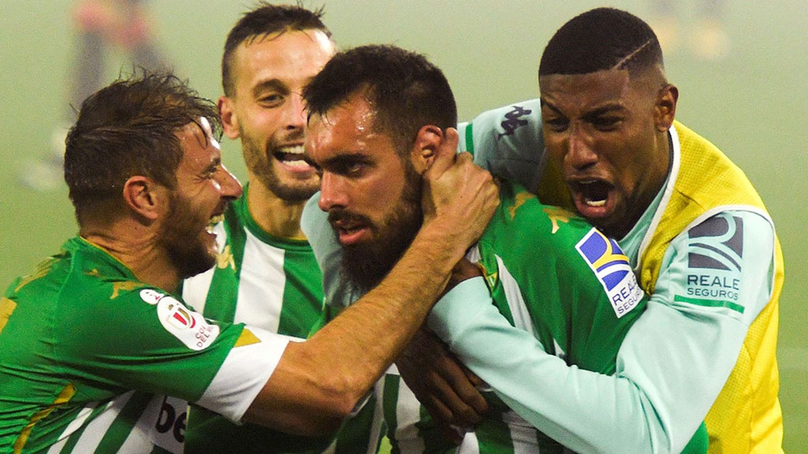 Borja Iglesias da el triunfo al Betis