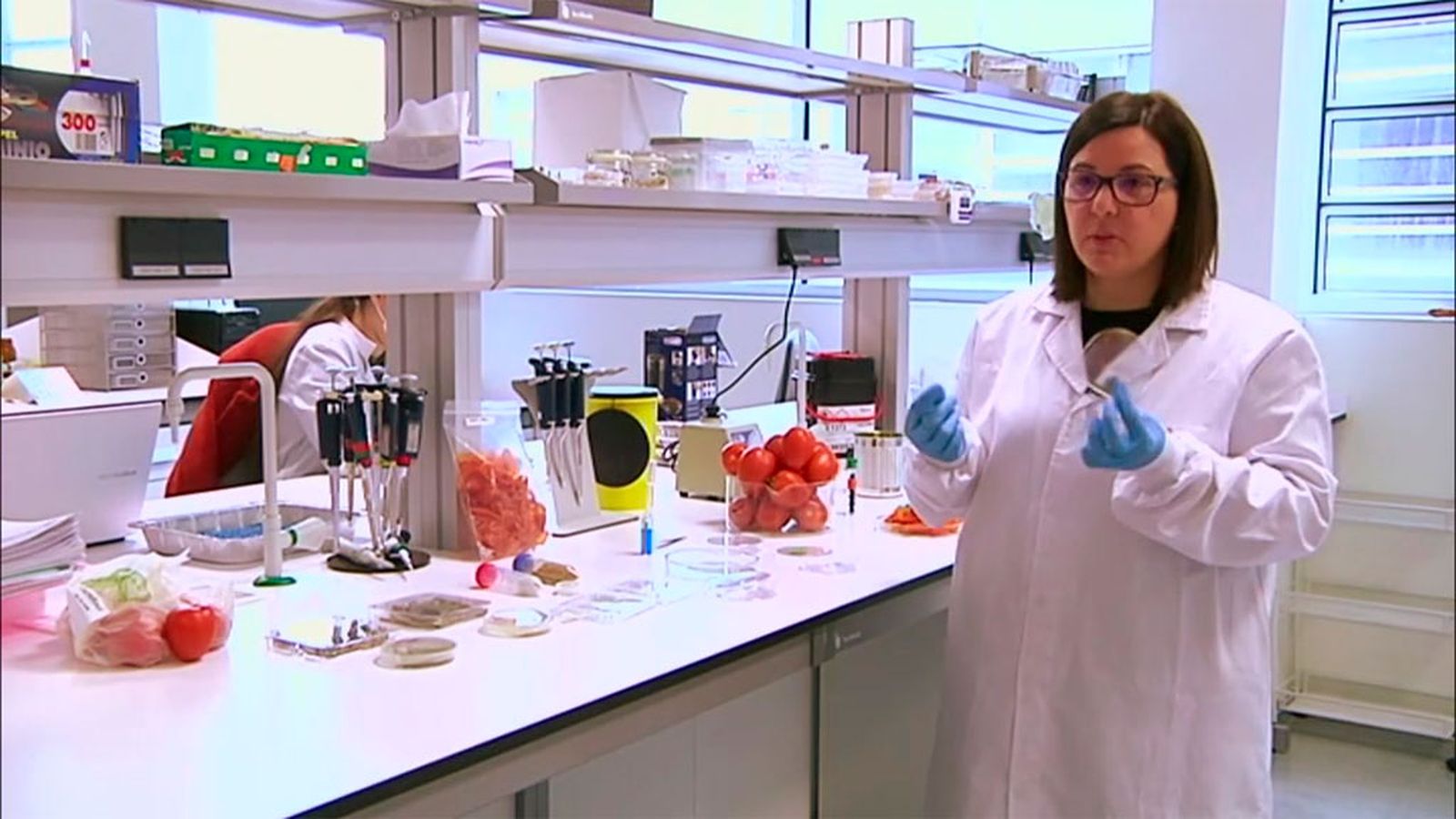 Plásticos biológicos a partir de la piel del tomate