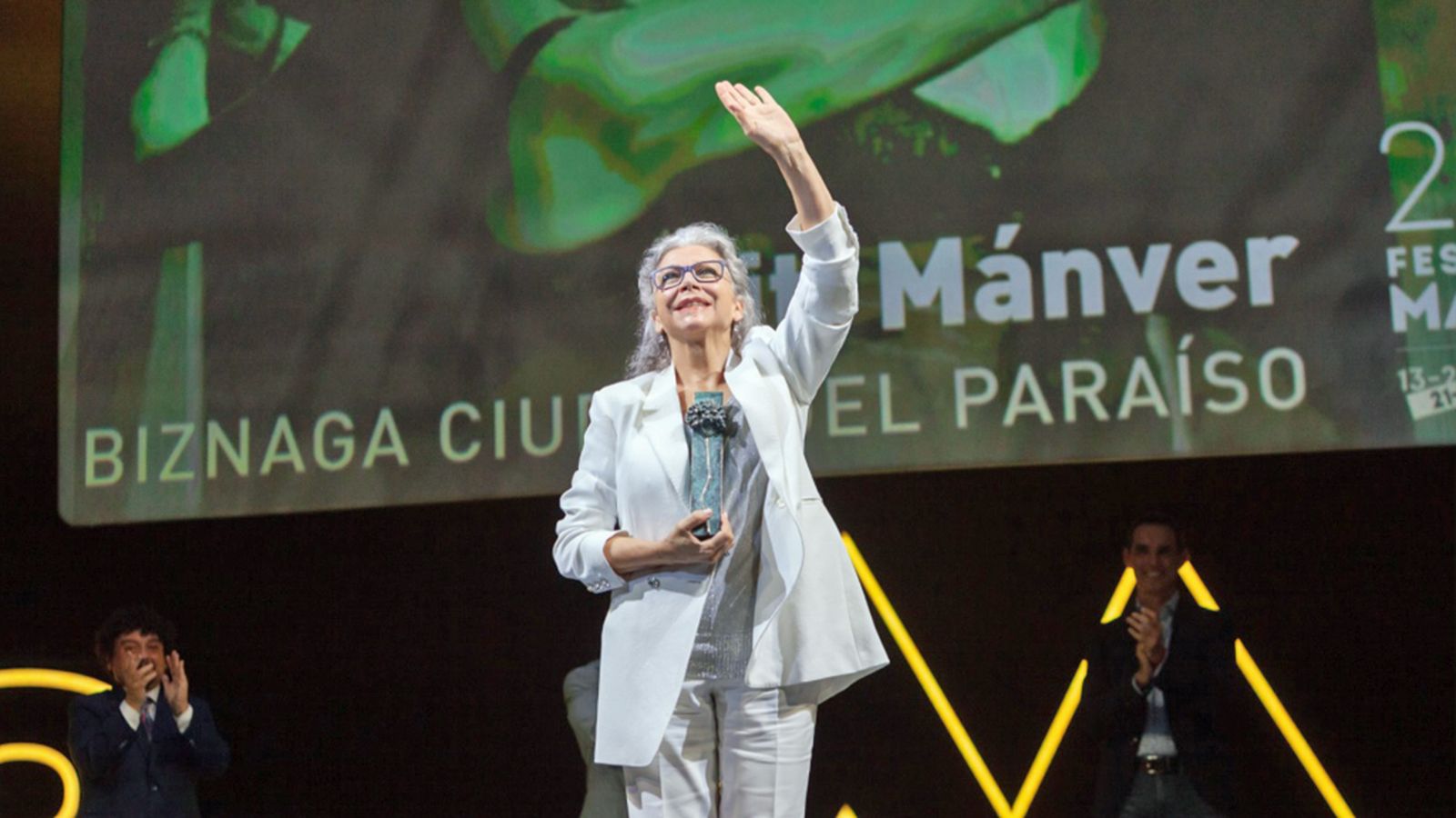 foto kiti manver
