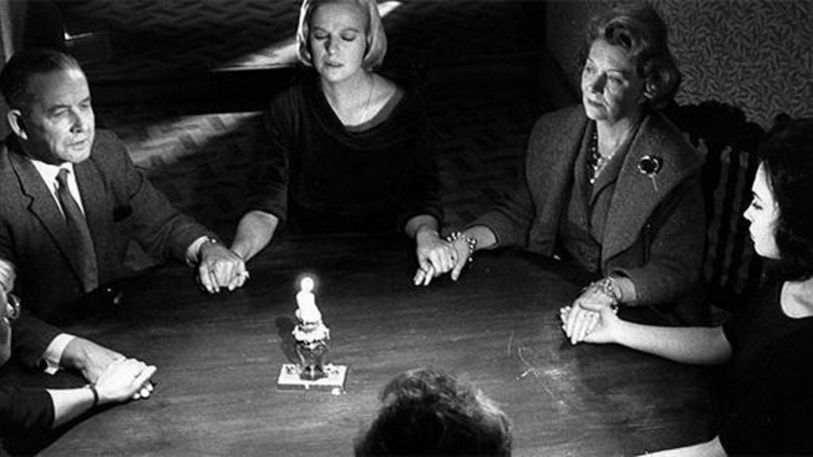 Cine, Plan siniestro, 8 julio