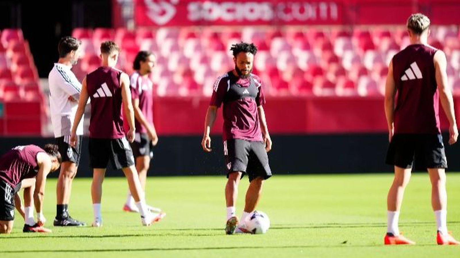 Último entrenamiento del Sevilla para su enfrentamiento con el Atlético